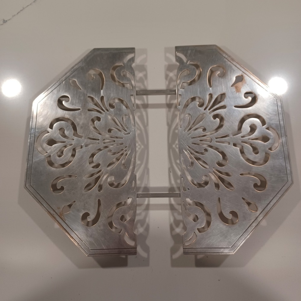 Sheffield Silverplate Trivet Ornate Floral Design Expandable Vintage - Picture 4 of 5